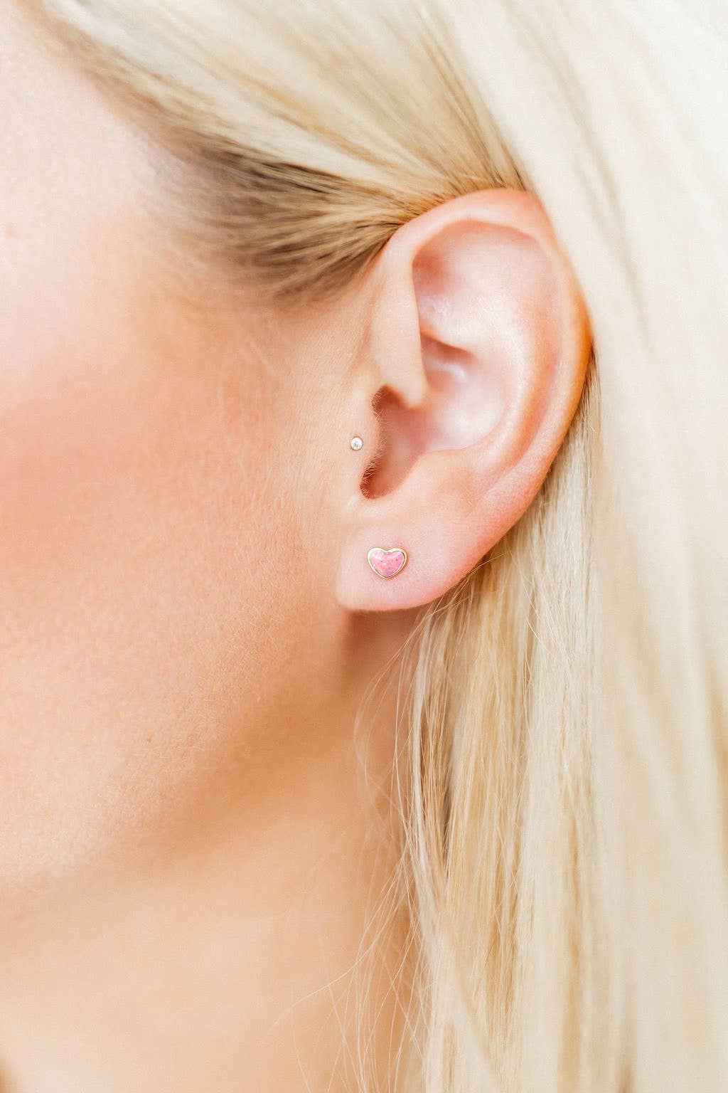 Screwback Stud Earrings - Nora Heart - Pink